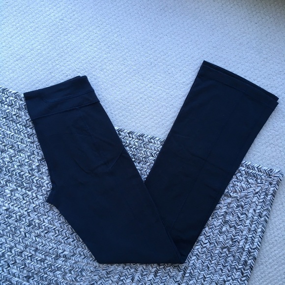 Lole - High-Rise Flare Yoga Pants w/ Control Top - Picture 1 of 6